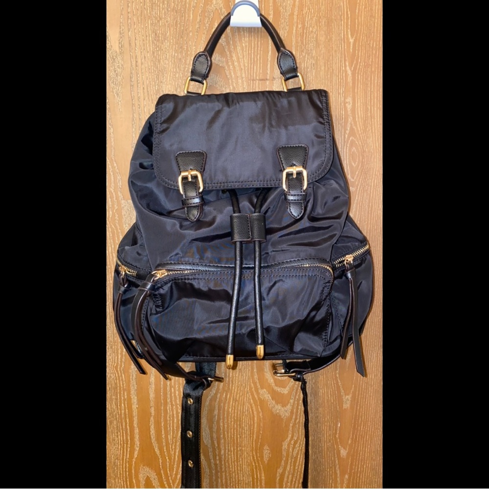 Charming Charlie Backpack/Purse (Black)